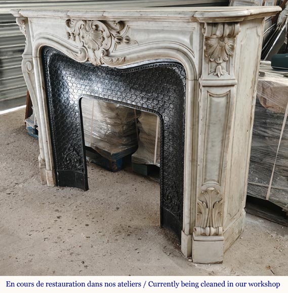 Louis XV style mantel in Carrara marble adorned with a finely carved palmette-9