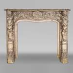 Carved wooden fireplace with putti decoration – Late 18th century