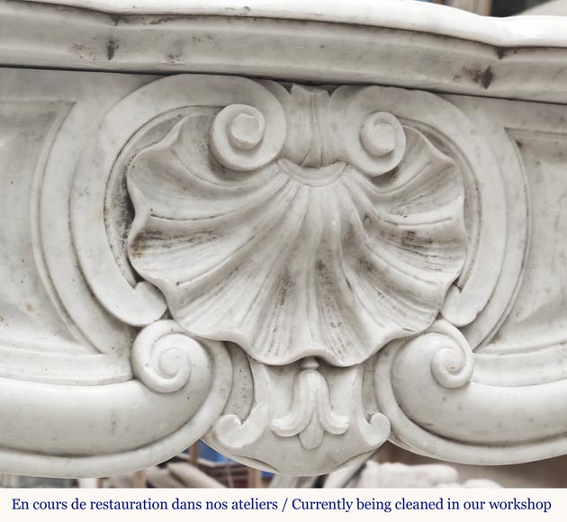 Louis XV style fireplace in Carrara marble decorated with a shell-2