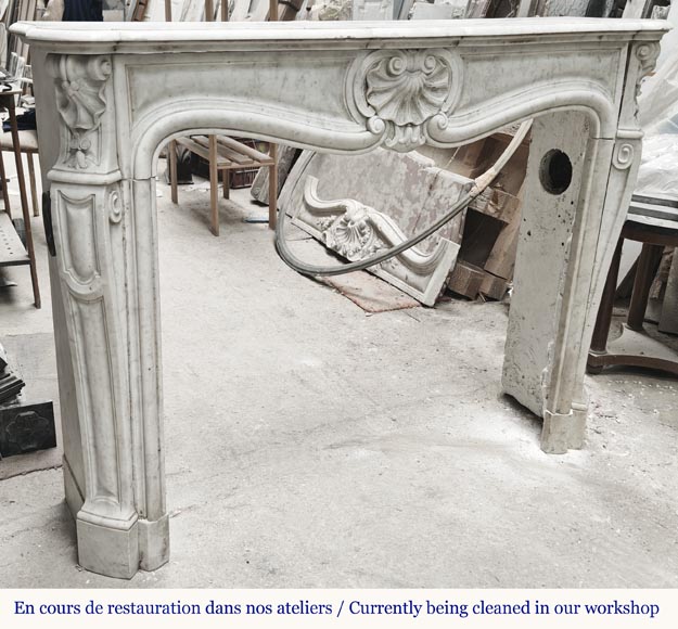 Louis XV style fireplace in Carrara marble decorated with a shell-3