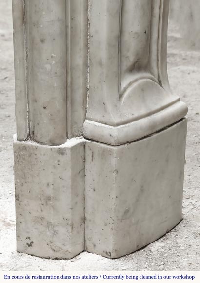 Louis XV style fireplace in Carrara marble decorated with a shell-8