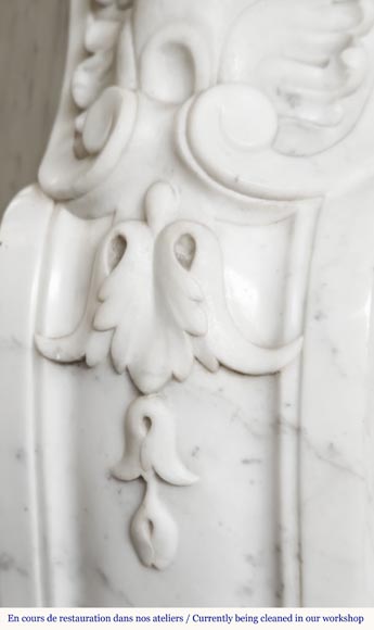 Louis XV style fireplace decorated with a palmette Louis XV style fireplace decorated with a palmette-6