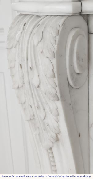 Curved Louis XVI style fireplace with beaded decoration, in semi-statuary marble. Curved Louis XVI style fireplace with beaded decoration, in semi-statuary marble.-6