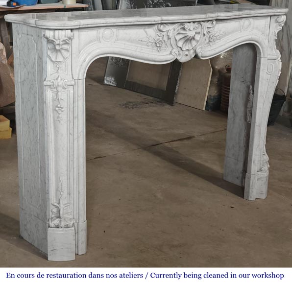 Louis XV style fireplace in Carrara marble with shell decoration-3