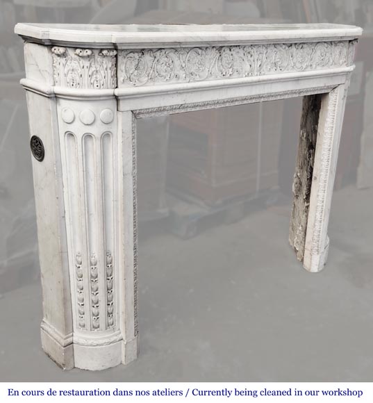 Finely carved Louis XVI style fireplace in statuary marble Finely carved Louis XVI style fireplace in statuary marble-6