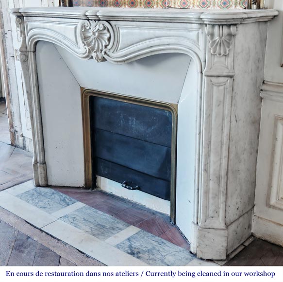 Louis XV style fireplace in Carrara marble, decorated with a shell-6