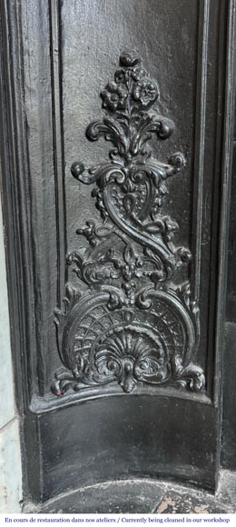 Louis XV style fireplace in Carrara marble, decorated with a palmette Louis XV style fireplace in Carrara marble, decorated with a palmette-12