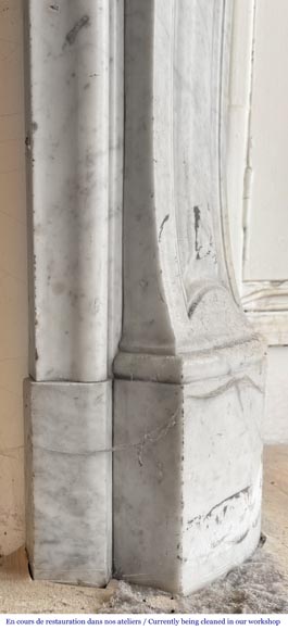 Louis XV style fireplace decorated with a shell, in Carrara marble-7