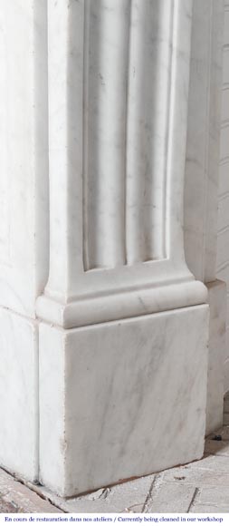 Louis XVI style fireplace decorated with acanthus leaves, in Carrara marble Louis XVI style fireplace decorated with acanthus leaves, in Carrara marble-4