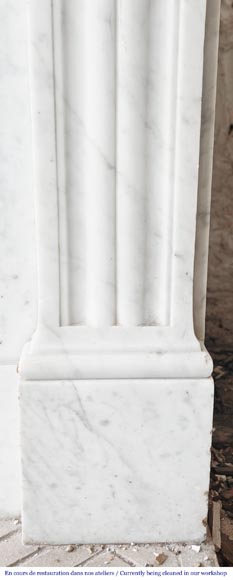 Louis XVI style fireplace decorated with acanthus leaves, in Carrara marble Louis XVI style fireplace decorated with acanthus leaves, in Carrara marble-7