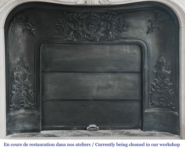 Louis XV style fireplace decorated with a palmette, in Carrara marble Louis XV style fireplace decorated with a palmette, in Carrara marble-10
