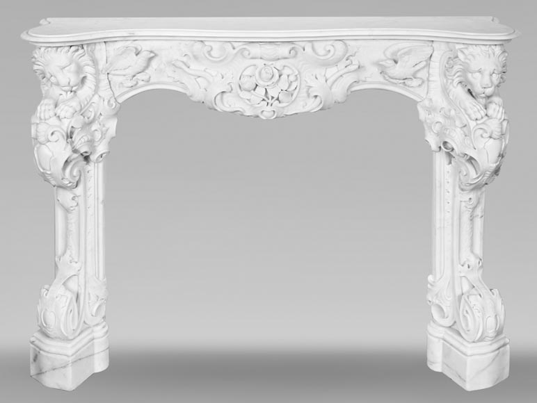 Late 18th-century Venetian fireplace in statuary marble, featuring animal ornamentation Late 18th-century Venetian fireplace in statuary marble, featuring animal ornamentation-0