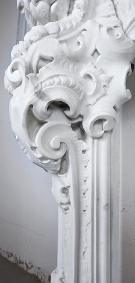 Late 18th-century Venetian fireplace in statuary marble, featuring animal ornamentation Late 18th-century Venetian fireplace in statuary marble, featuring animal ornamentation-10