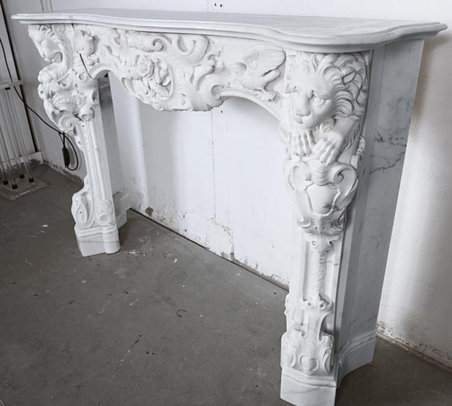 Late 18th-century Venetian fireplace in statuary marble, featuring animal ornamentation Late 18th-century Venetian fireplace in statuary marble, featuring animal ornamentation-12