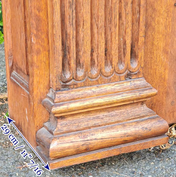 Louis XVI style oak fireplace, decorated with an oak-leaf frieze and surmounted by its oak overmantel-15