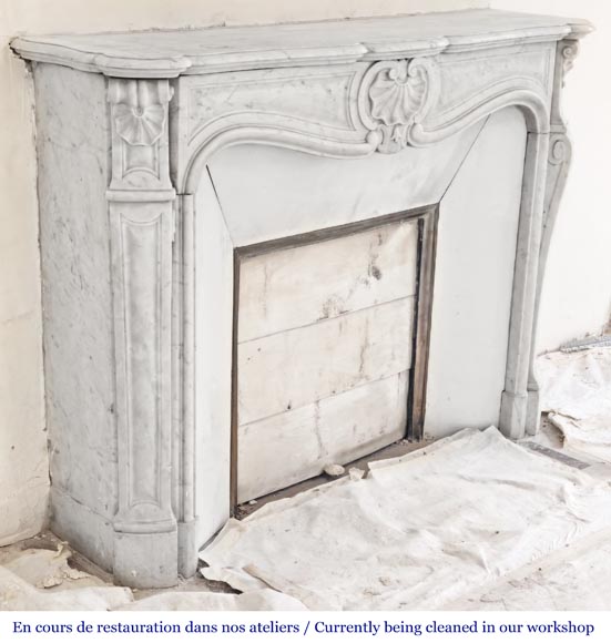 Louis XV style Carrara marble fireplace with shell motifs Louis XV style Carrara marble fireplace with shell motifs-3