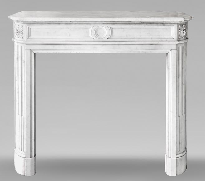 Louis XVI style Carrara marble fireplace with rounded corners Louis XVI style Carrara marble fireplace with rounded corners-0