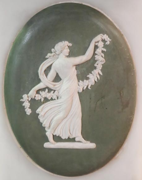 Victorian-style fireplace in statuary marble, featuring Ionic half-columns and a Wedgwood-style medallion decoration-8