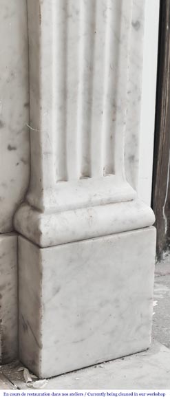 Louis XVI-style fireplace with a rosette motif, in veined Carrara marble Louis XVI-style fireplace with a rosette motif, in veined Carrara marble-4
