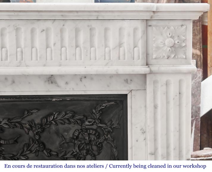 Louis XVI-style Carrara marble fireplace with a fluted frieze Louis XVI-style Carrara marble fireplace with a fluted frieze-6