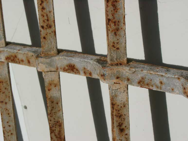 Protective grille from castle in Laon-1