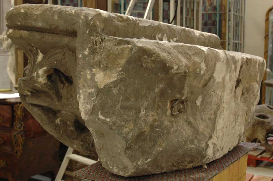 Gothic stone capital with coat of arms-5